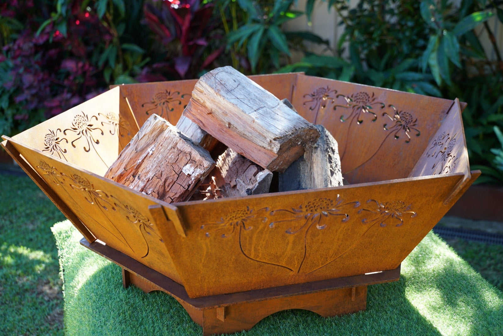 6mm 'Hive' Flat Pack Corten Fire Pit - Waratahs - Core Earth Designs