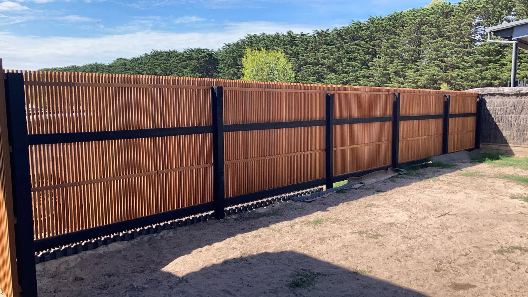 Merbau Timber Screen – Core Earth Designs